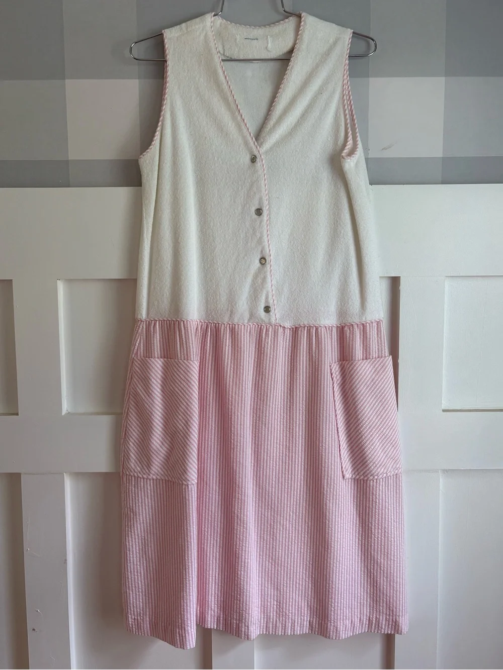 70’s Vintage Sleeveless Pink & Cream Midi Dress with Button Front Medium - Picture 5 of 7